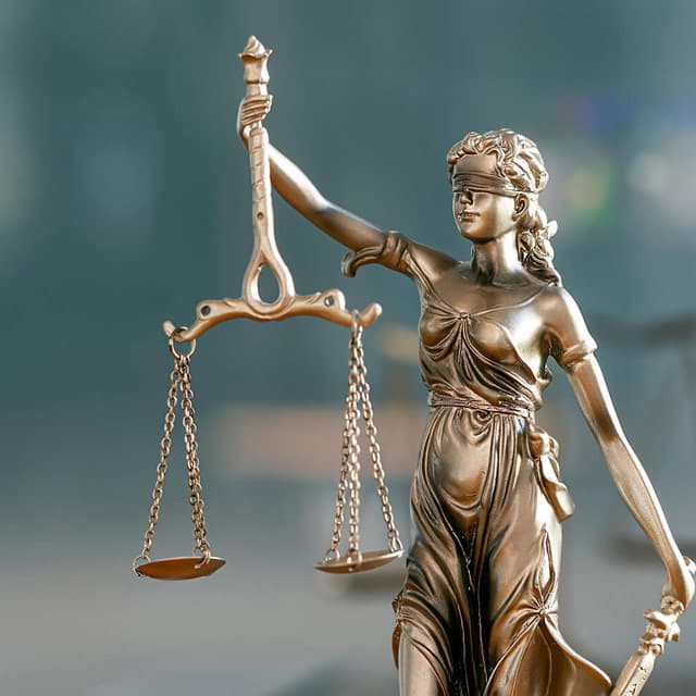 Contactar con despacho de abogados en Burela y Mondoñedo